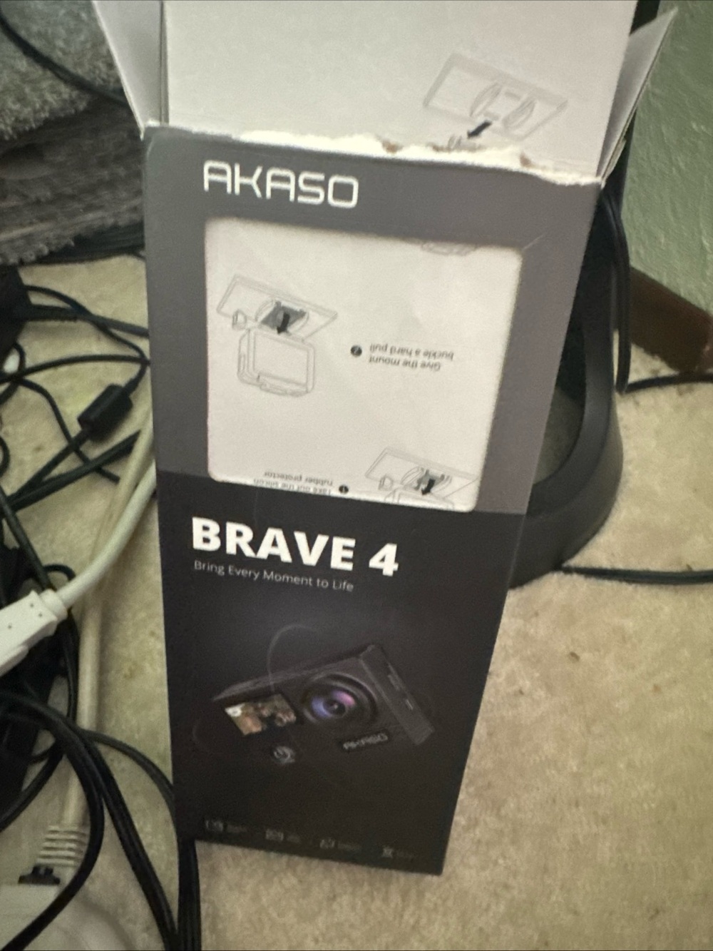 AKASO BRAVE 4 Action Camera Box - Black